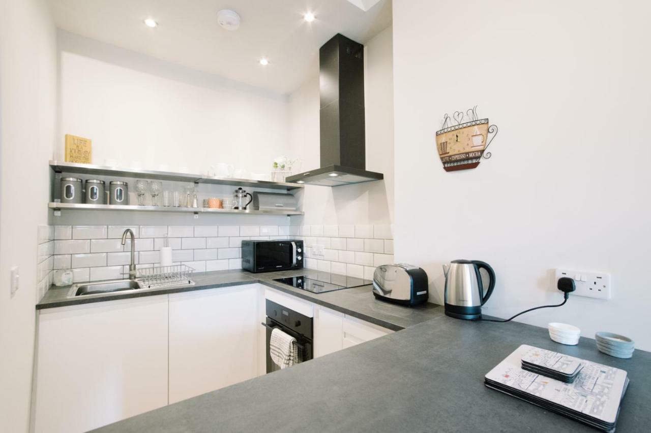 Beautiful City Centre Apartment - Holyrood Park Édimbourg Extérieur photo